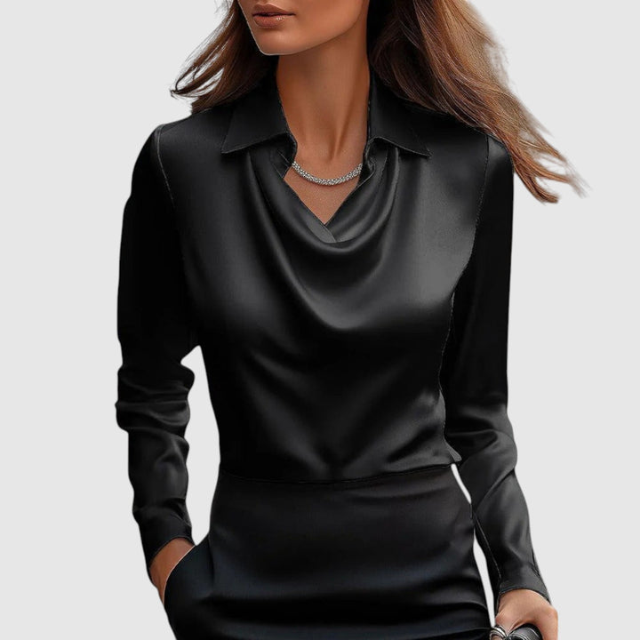 Sylvie | Blusa brillante de lujo con escote plisado